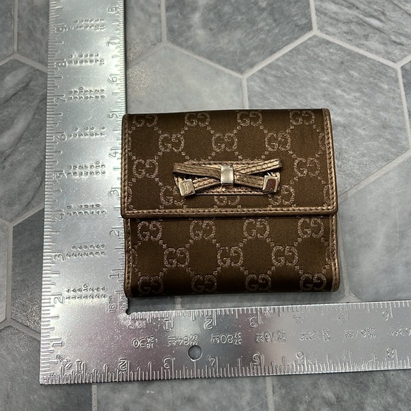 Gucci Princy Gold Snap‎ Wallet EUC - Picture 8 of 9